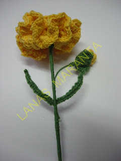 Clavel de ganchillo